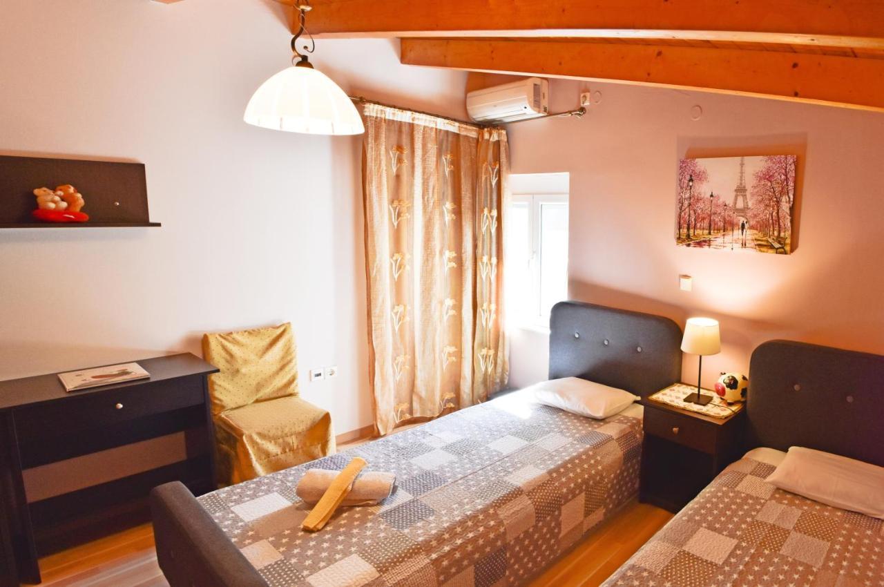 Marilou'S Cottage Ágios Matthaíos Kültér fotó
